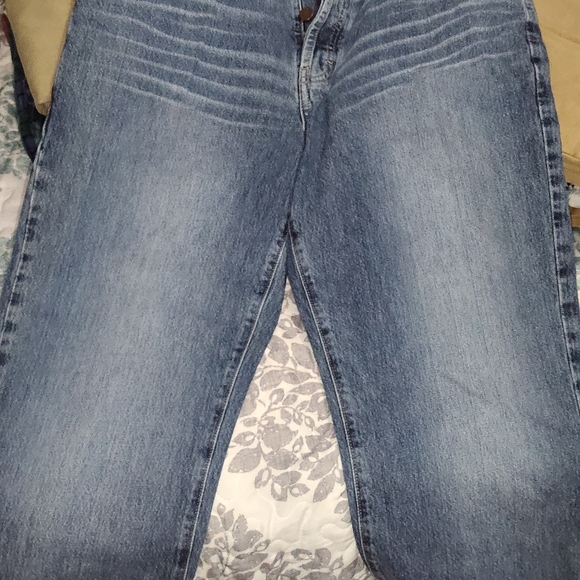 Jeans - Picture 2 of 2